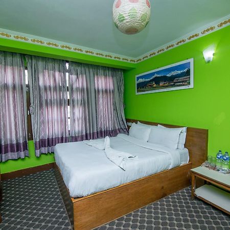 Hotel Pomelo House Катманду Экстерьер фото
