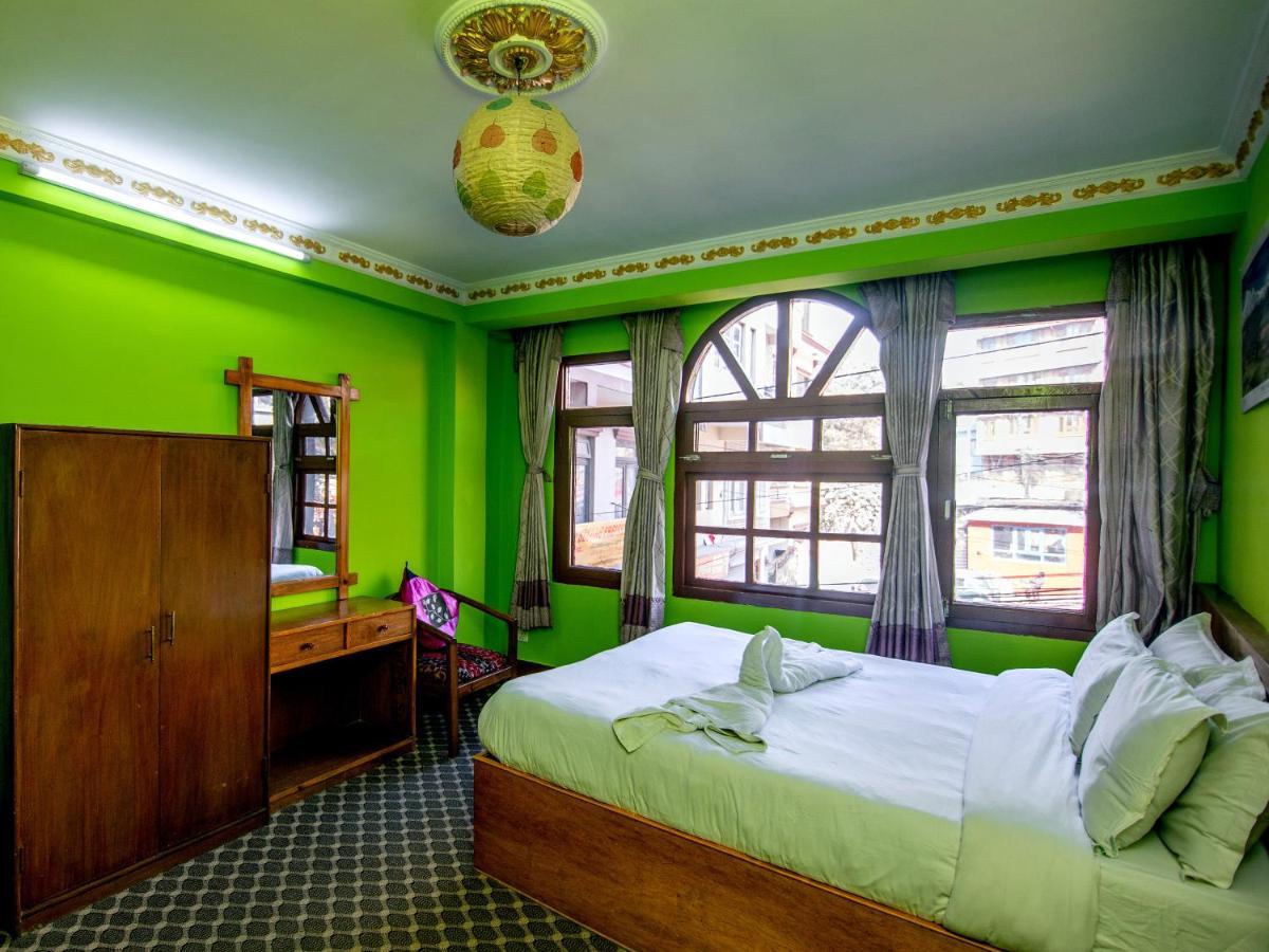 Hotel Pomelo House Катманду Экстерьер фото