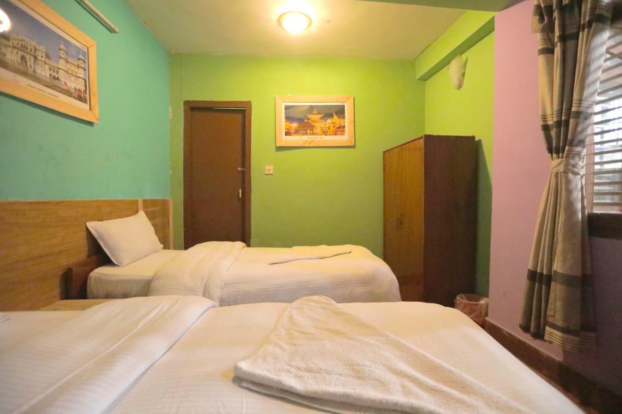 Hotel Pomelo House Катманду Экстерьер фото